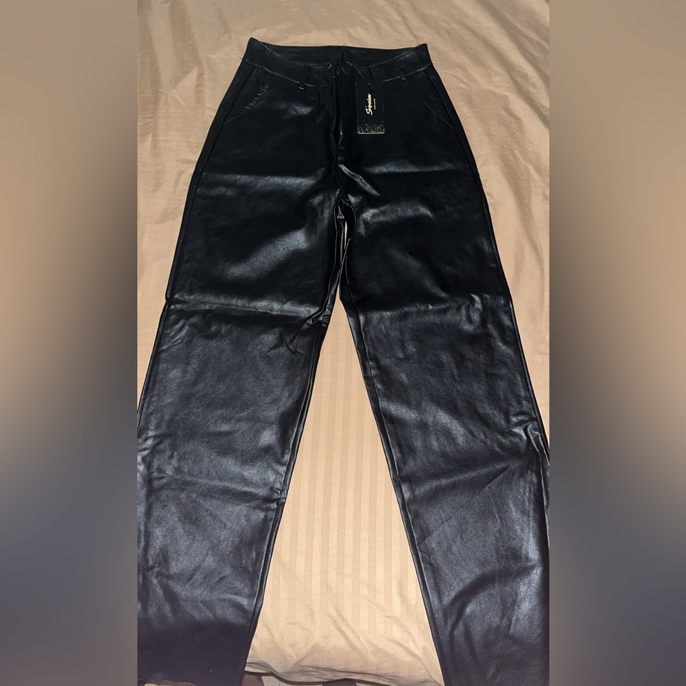 FOR SALE BRAND NEW SEXY LEATHER PANTS - Picture 1 of 5